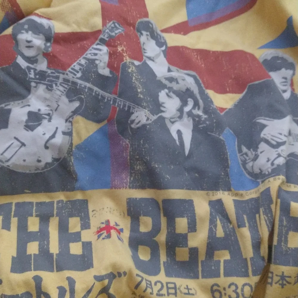 The Beatles Cropped Juniors' Tee M - Picture 6 of 6